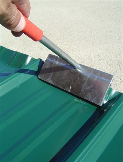 tool to bend metal roofing